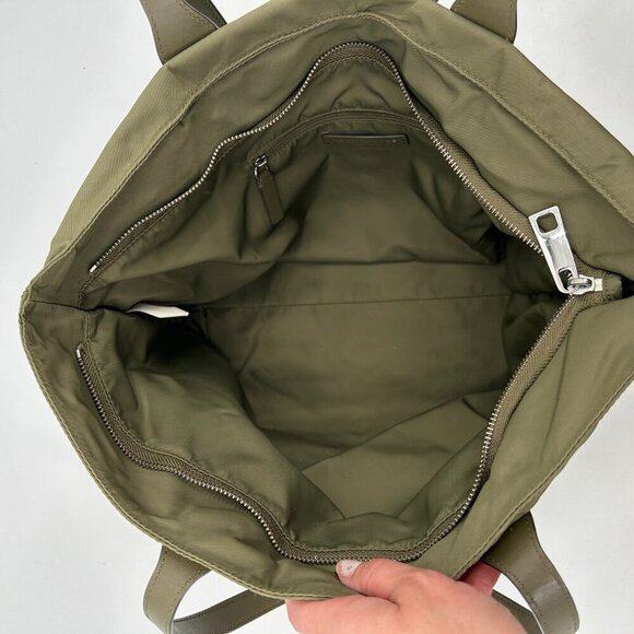 MARC JACOBS Army Green Wingman 100% Nylon Tote Bag Purse - Picture 8 of 10
